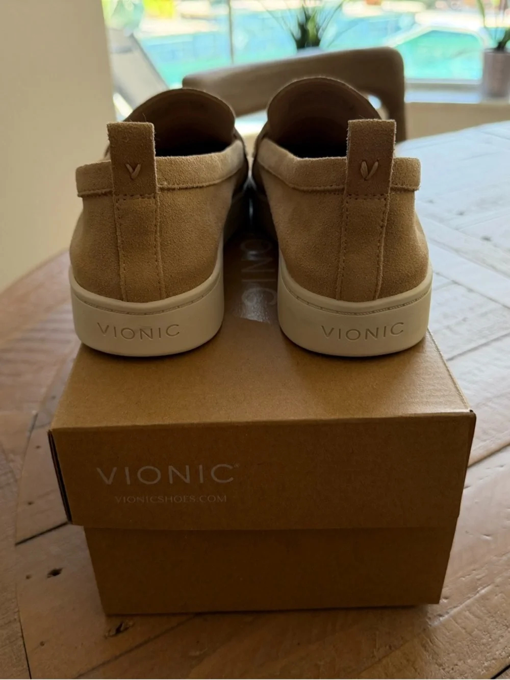 Vionic Chantel Sand 8.5 M Never Worn NWT - Picture 10 of 11